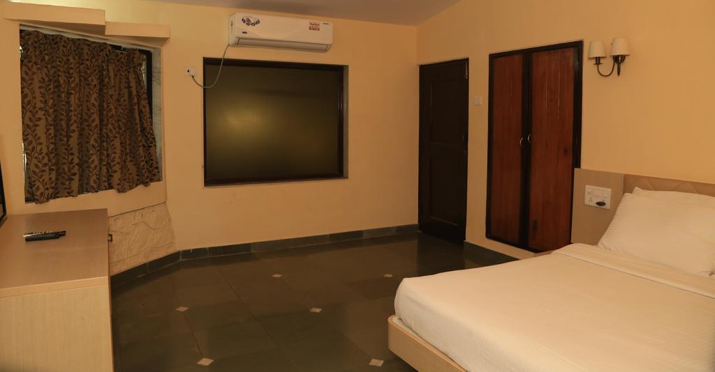 Panoramic Resort Panvel Karnāla Kültér fotó