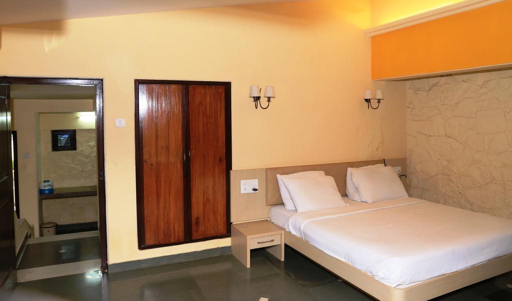 Panoramic Resort Panvel Karnāla Kültér fotó