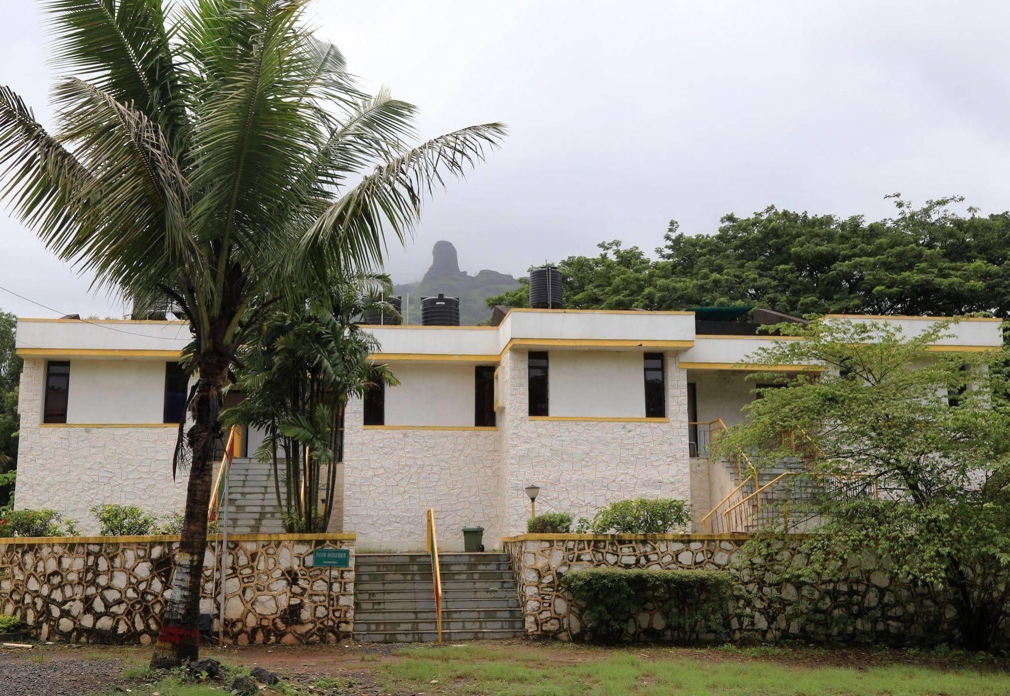 Panoramic Resort Panvel Karnāla Kültér fotó